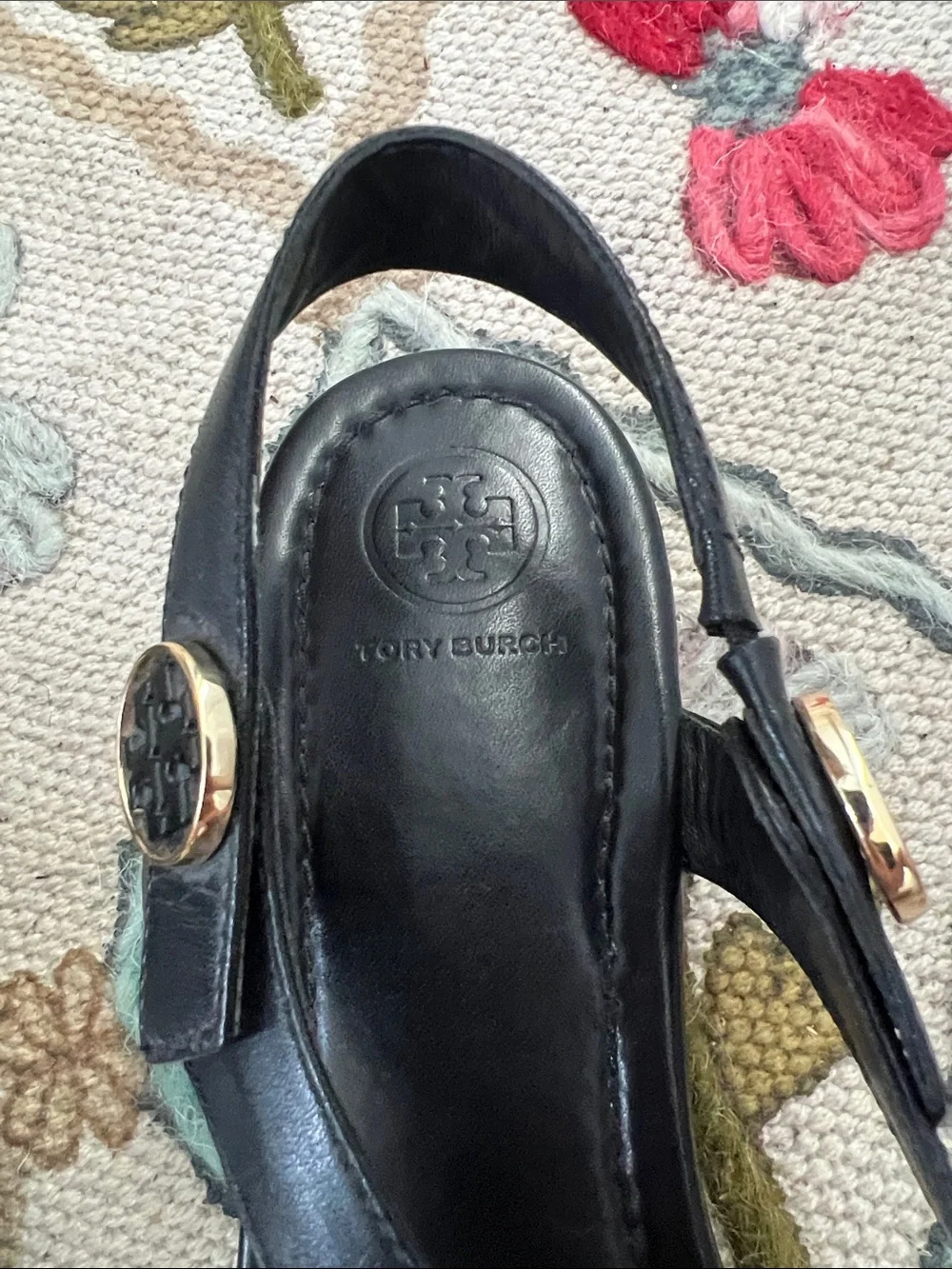 Tory Burch Black Leather Logo Medallion Thong Sandals Size 9